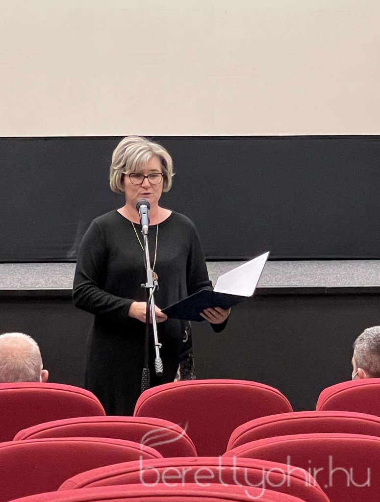 Naptárfotó pályázat - eredményhirdetés és kiállítás 03